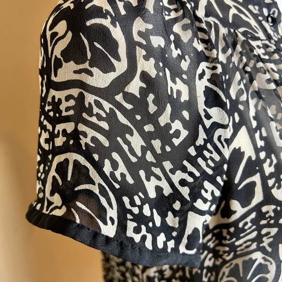 ANNA SUI Black Red Sheer Silk Border Print Lace Up Dress w Flounce. Size XS - Picture 6 of 10